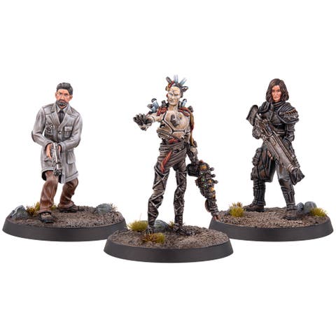 3 Resin Figures & Bases
