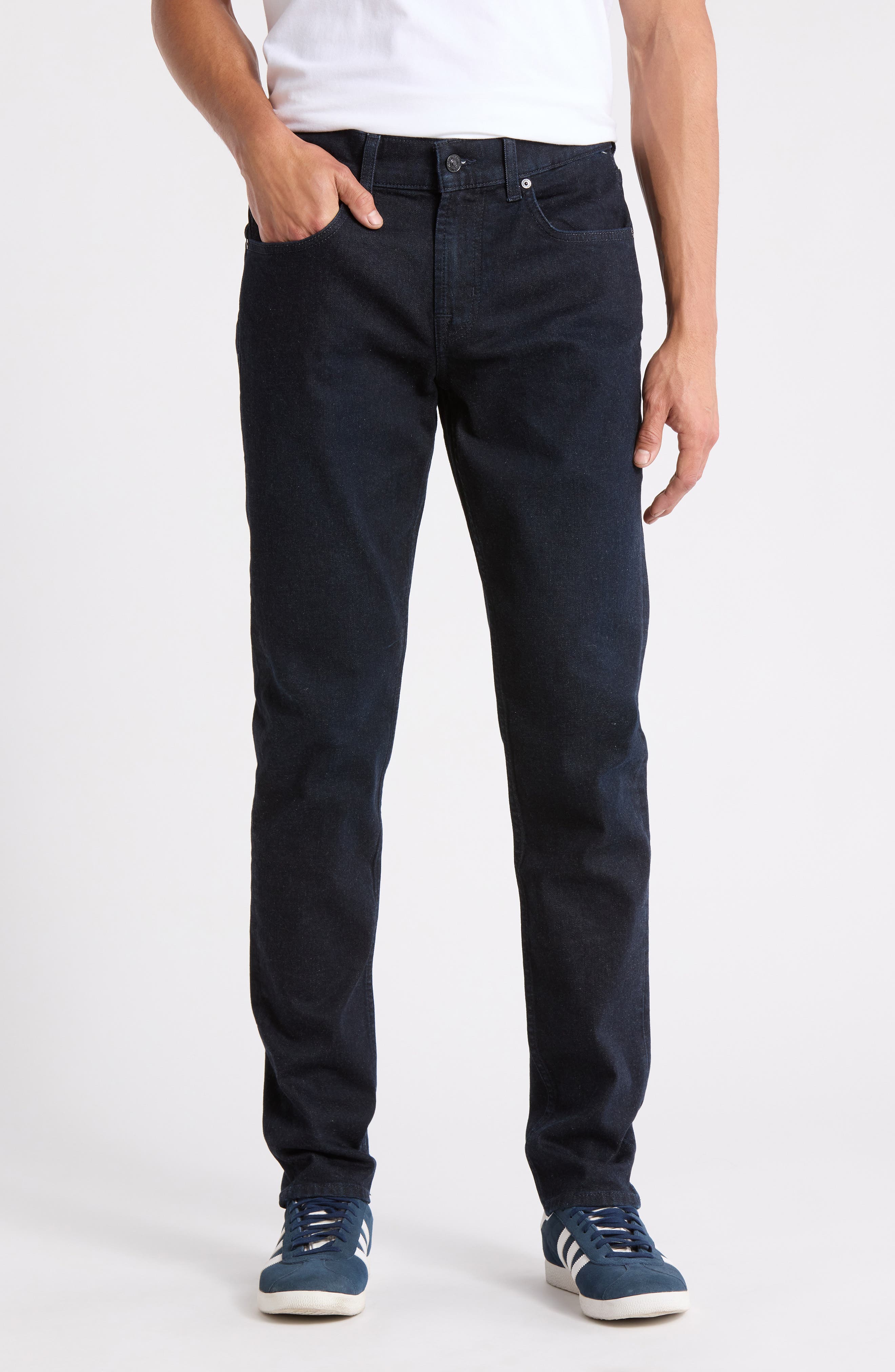 Slimmy Tapered Leg Jeans