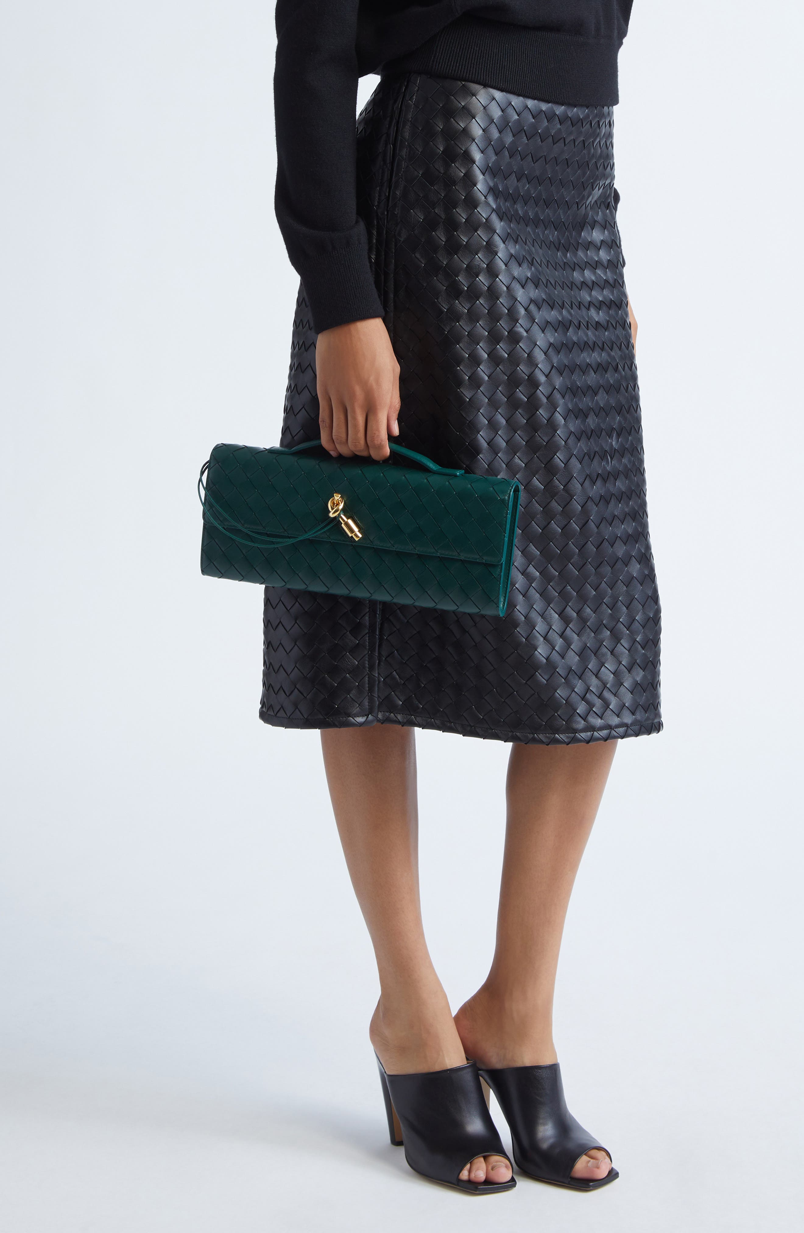 Long Andiamo Intrecciato Clutch Bag, Alternate, color, 3050 EMERALD GREEN-M BRAS