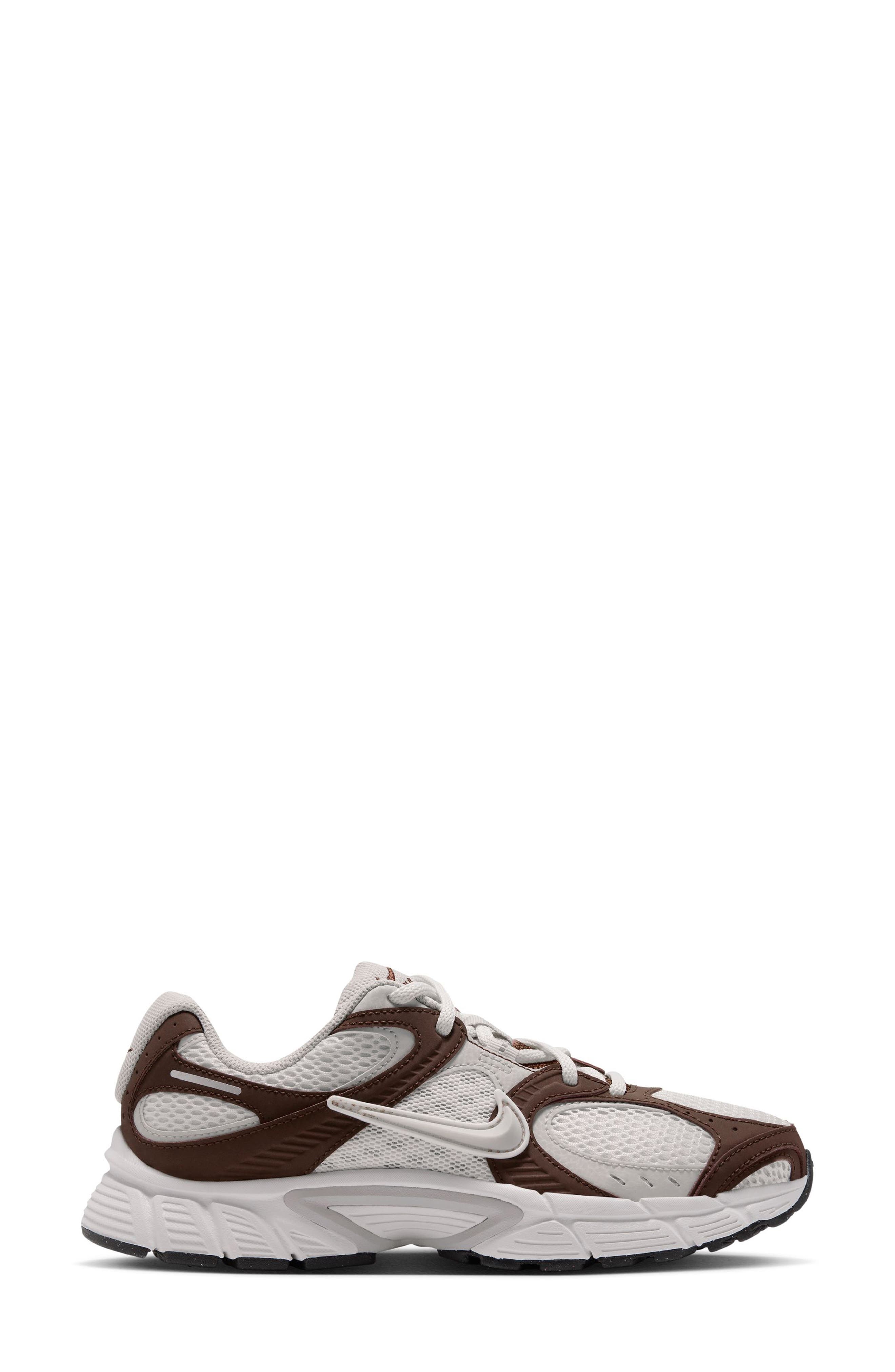 V5 RNR Running Shoe, Alternate, color, SAIL/ LIGHT BONE-BLACK