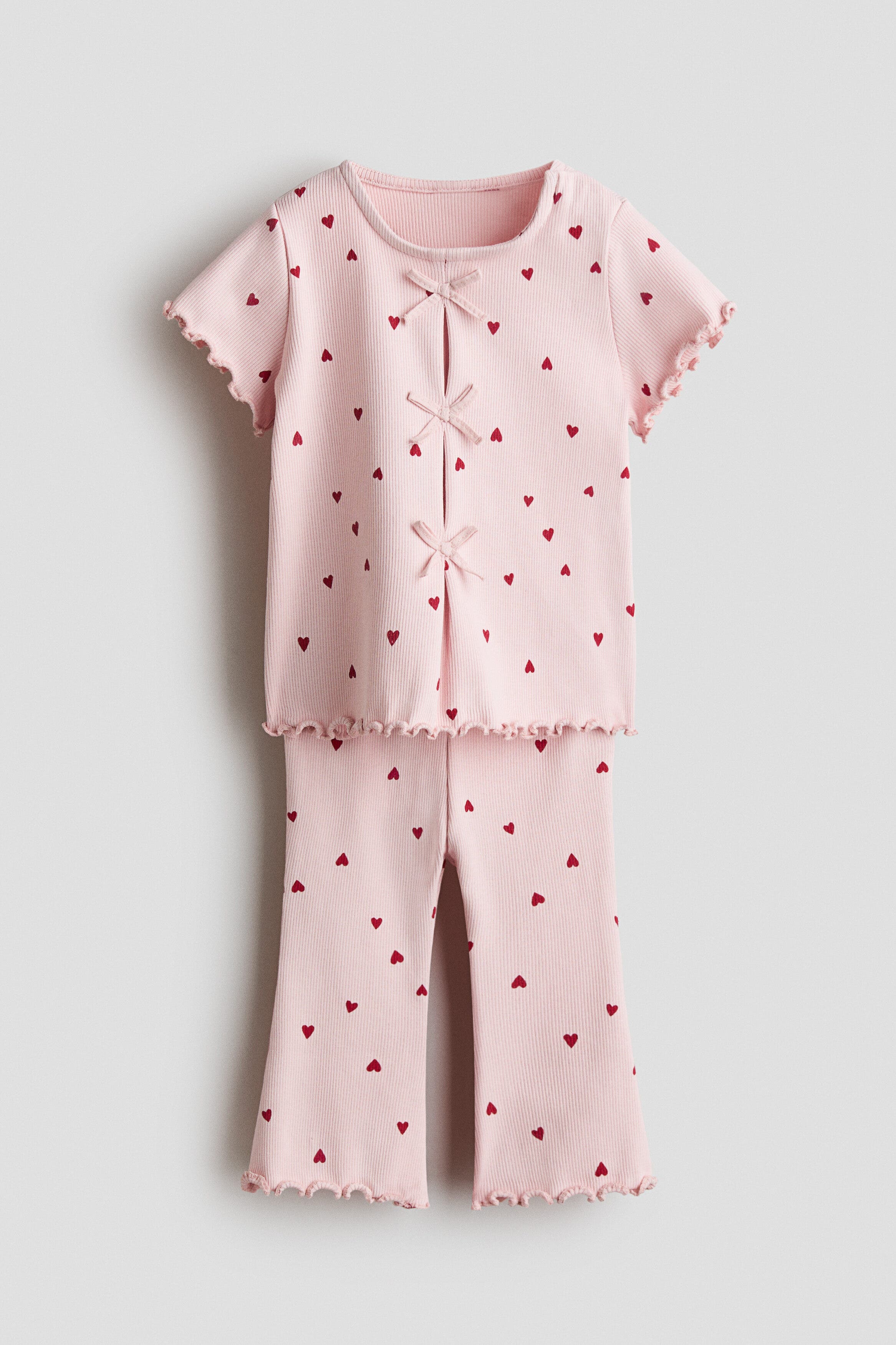selected Light pink/hearts
