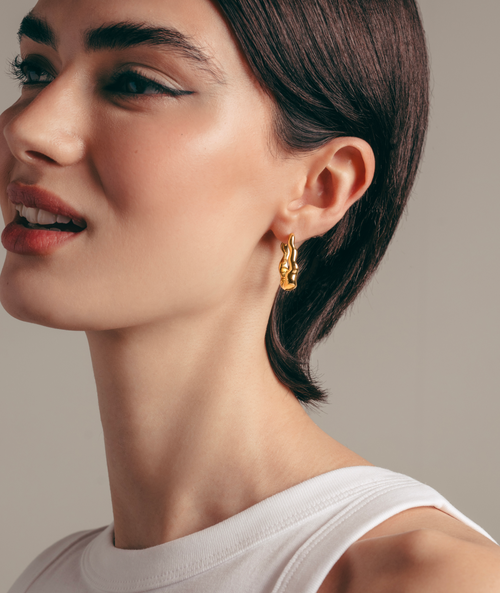 Hey Harper Dazzling Long Earrings In Gold