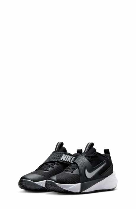 Nike Kids' Team Hustle D 12 Basketball Shoe