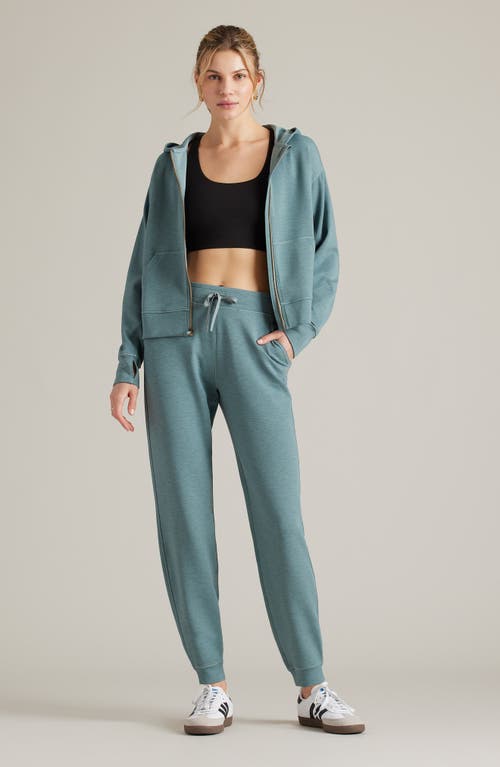 Rhone Dreamglow Joggers In Green