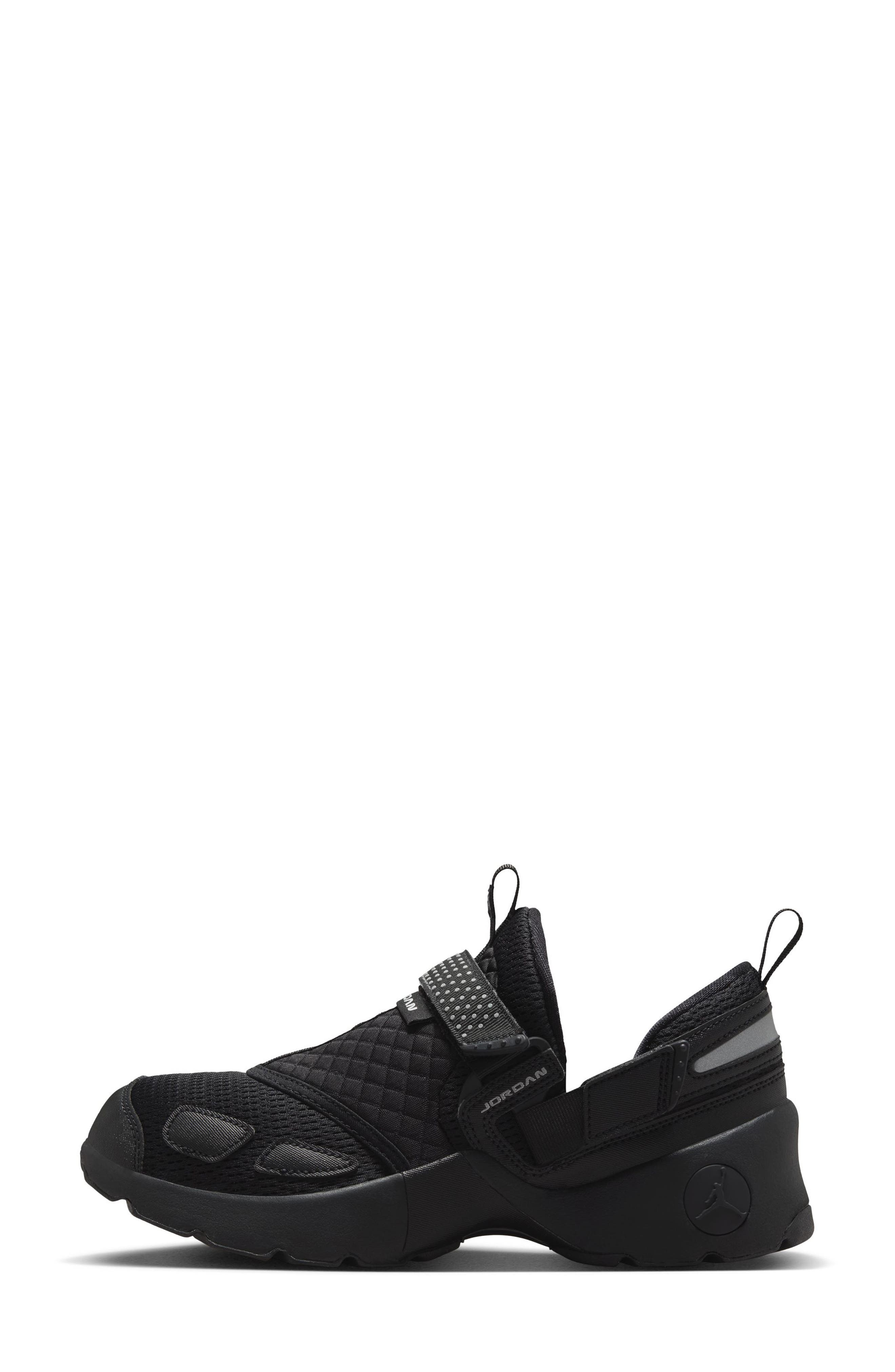 Nike Trunner LX Sneaker, Alternate, color, 