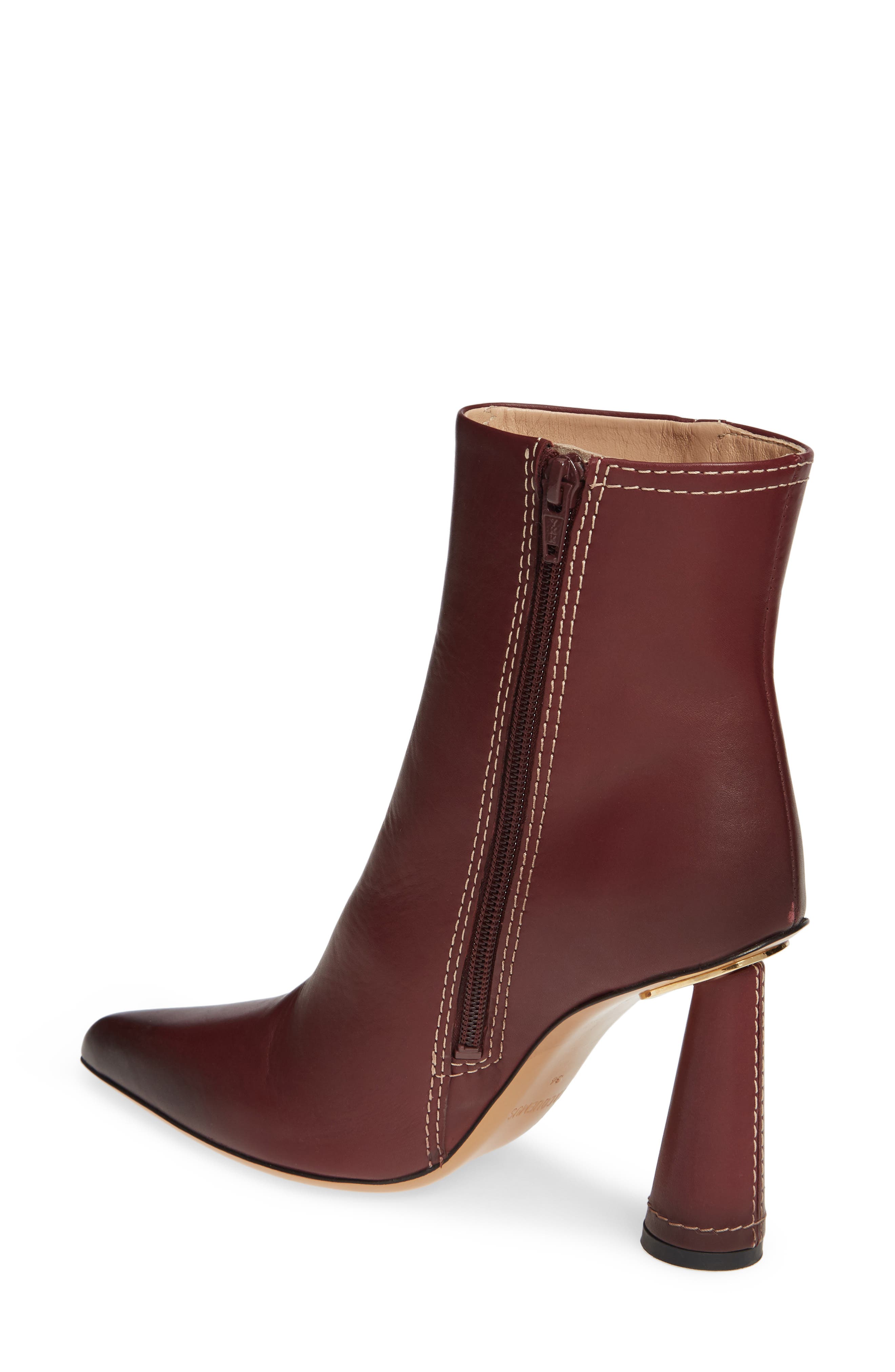 Jacquemus Les Bottes Toula Ankle Boot, Alternate, color, 