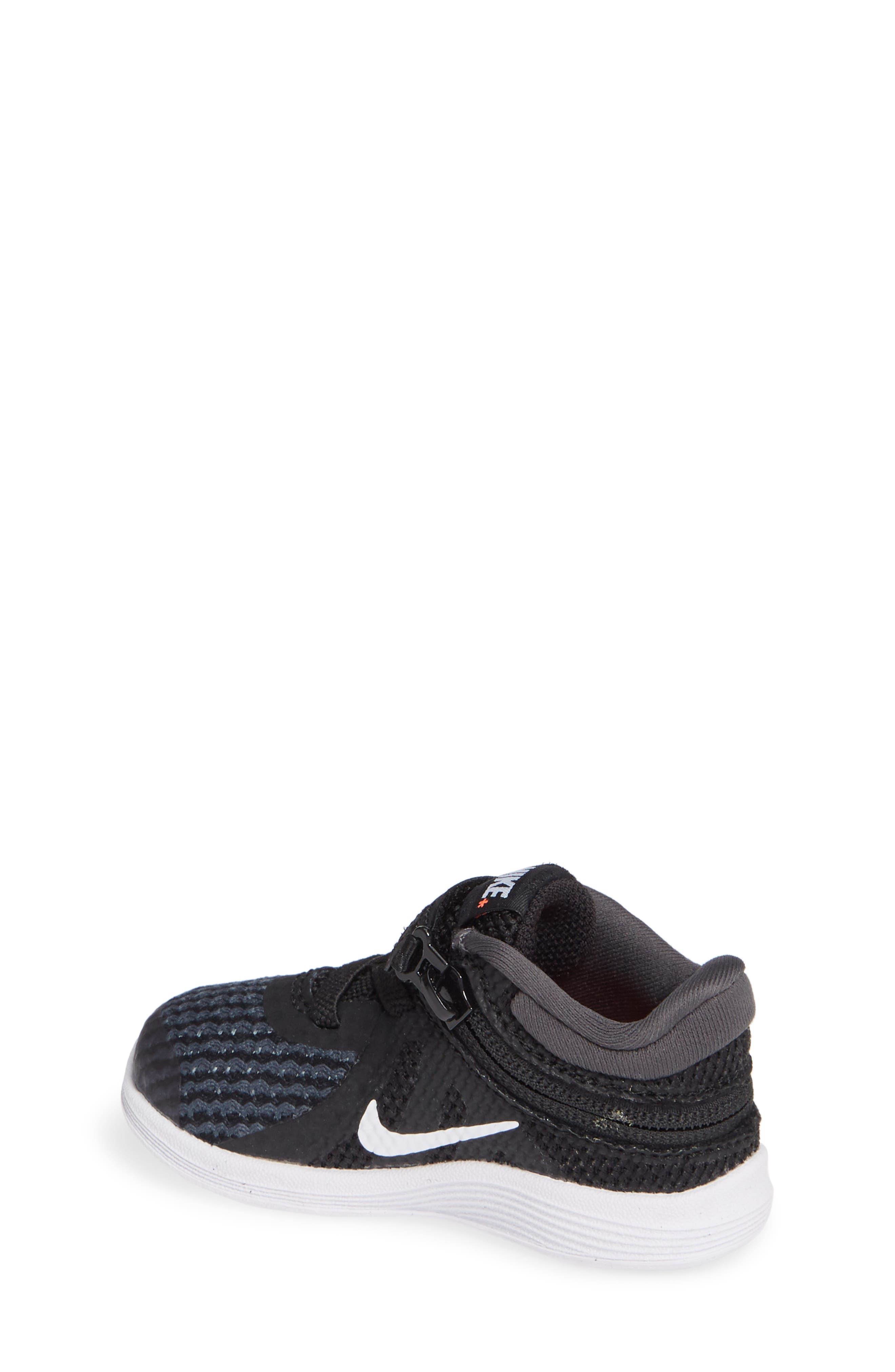 Nike Revolution 4 Flyease Sneaker, Alternate, color, 