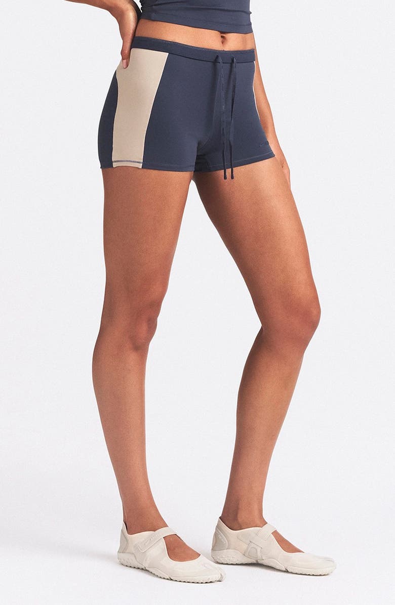 NikeSKIMS 2-Inch Boy Shorts, Alternate, color, 