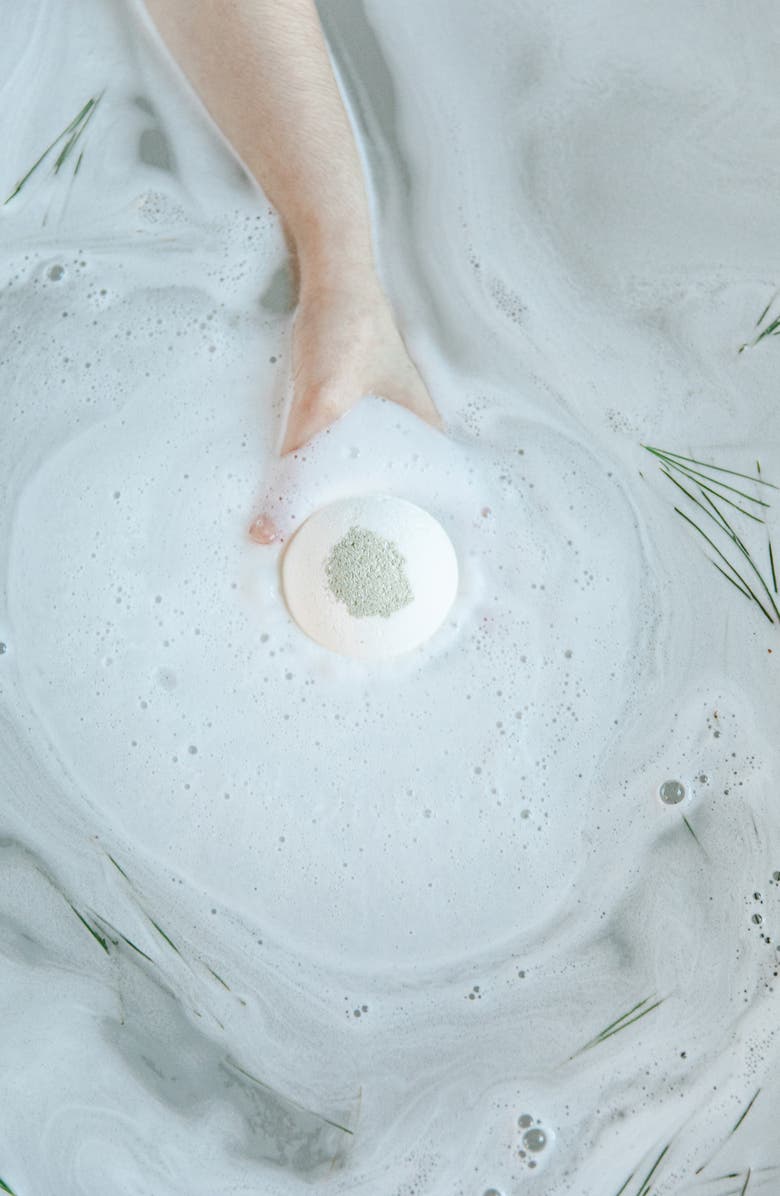 Bathorium Boreal Fog Bath Bomb, Alternate, color, 