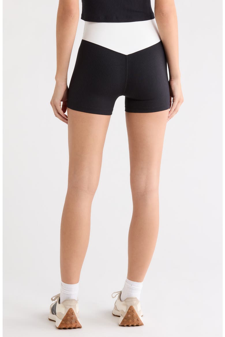Two-Tone Dip Shorts, Alternate, color, BLACK/WHITE