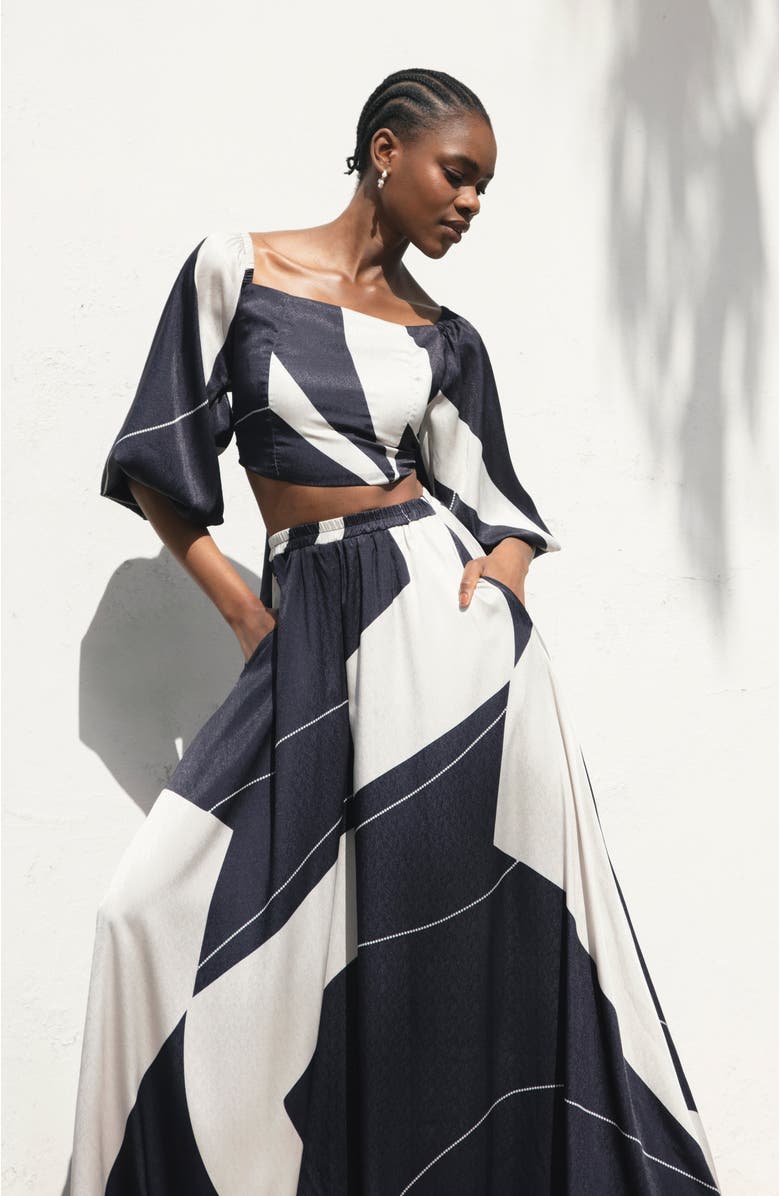 DIARRABLU Una Top, Alternate, color, Fama Noir