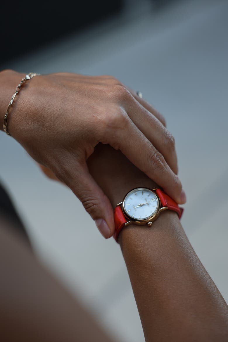 Easy Read Round Leather Watch- 24MM, Alternate, color, Red