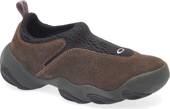 靴 Oakley Factory Team Suede Flesh Sandal Oakley Factory Team Suede Flesh Sandal - Lava/Black – Brain Dead