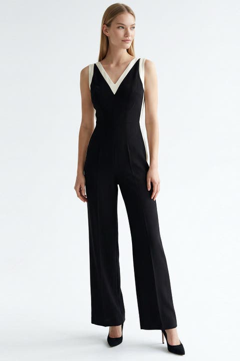 V-Neck Sleeveless Regular Fit Jumpsuit With White Stripes