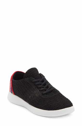 The Sak Asha Low Top Sneaker