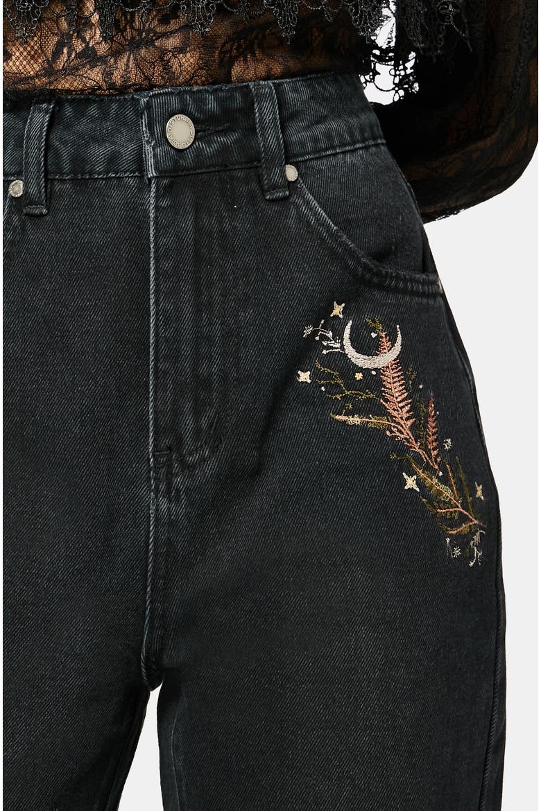 Abellona Embroidered Denim Mom Jeans, Alternate, color, Black
