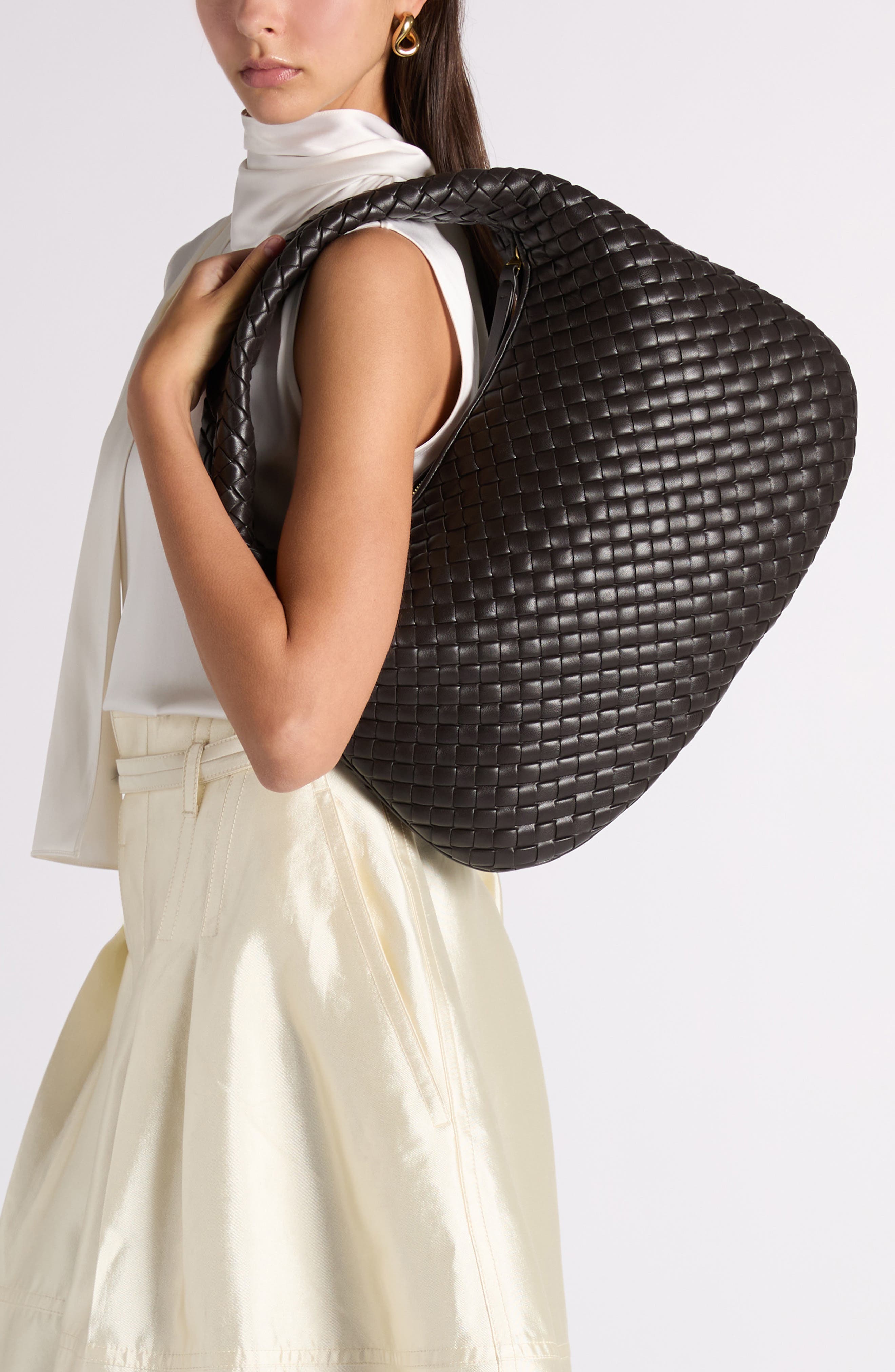 Bottega Veneta Borsa Intrecciato Leather Shoulder Bag, Alternate, color, 2009 Espresso-M Brass