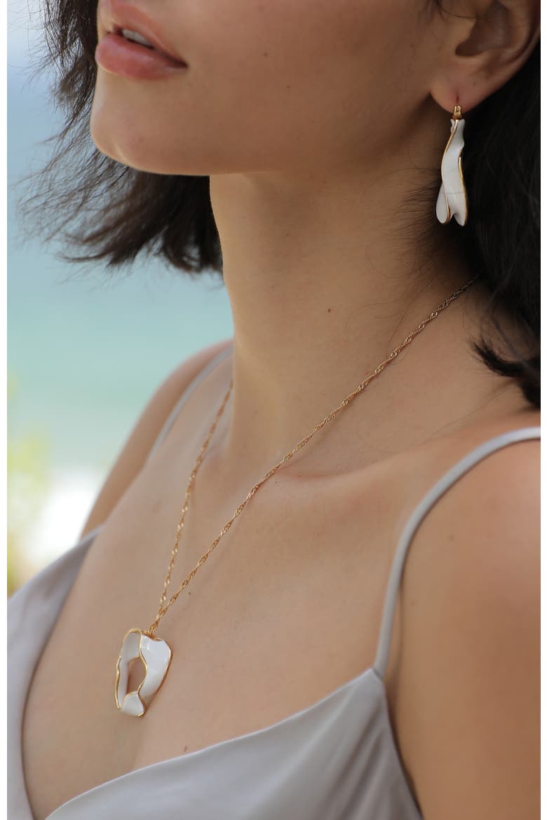 Breeze Necklace, Alternate, color, Gold & White