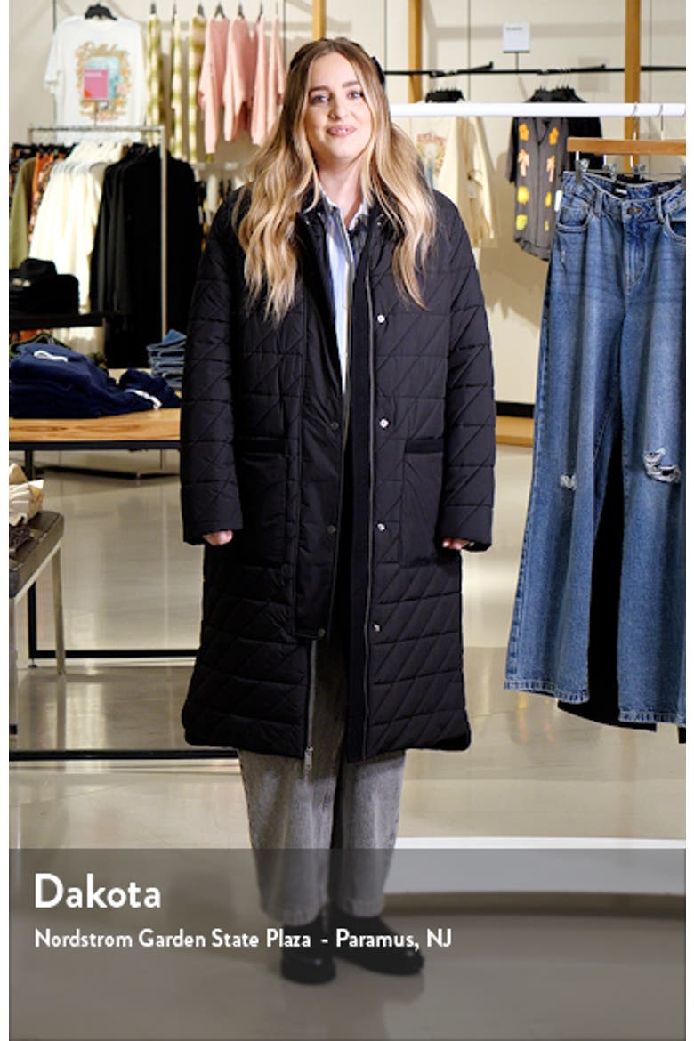 Maxine Quilted Coat with Faux Shearling Collar video