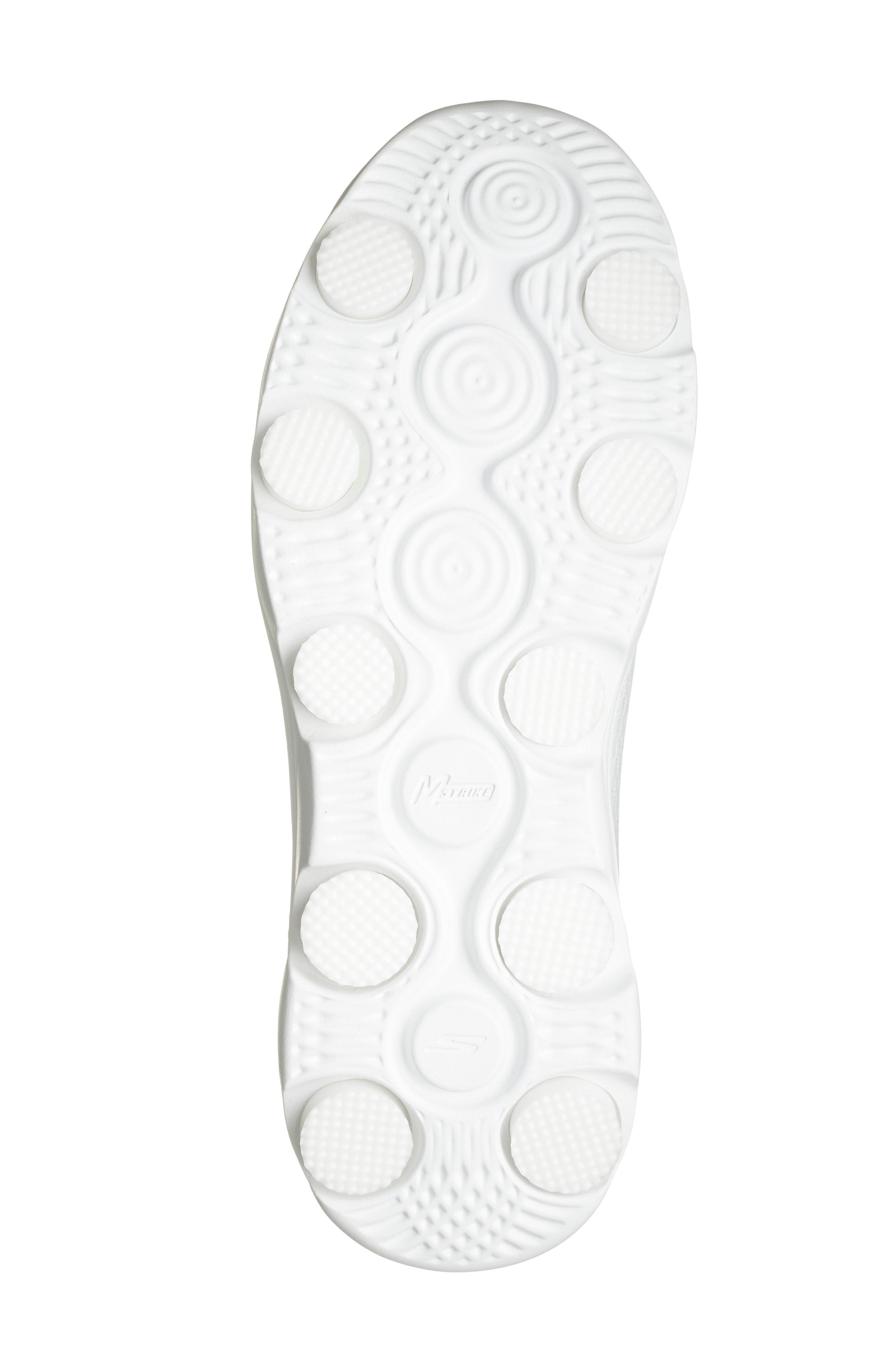 SKECHERS Go Run 7.0 Sneaker, Alternate, color, 