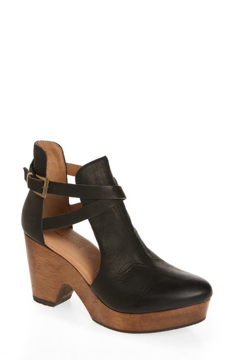 Cedar Clog