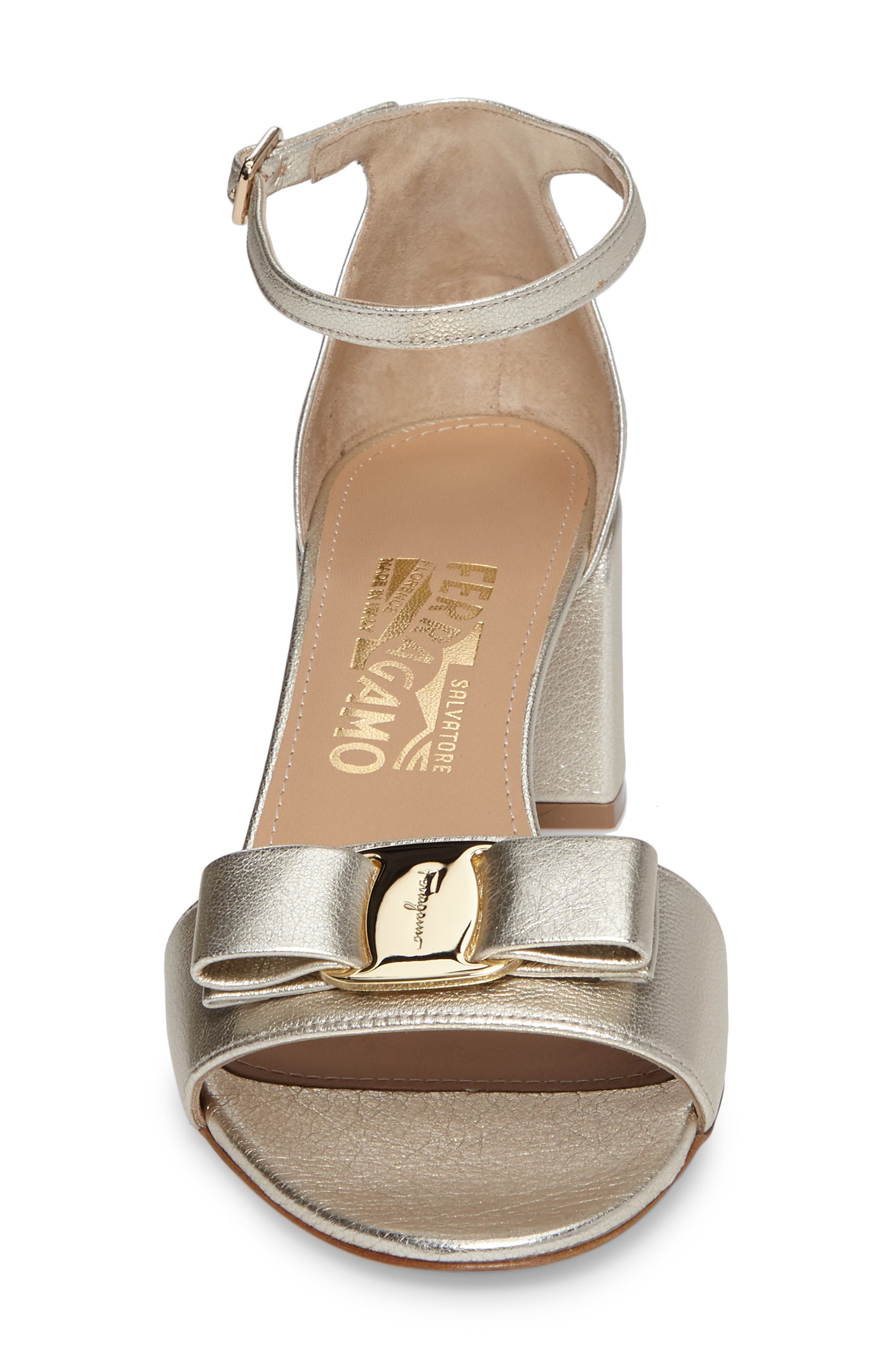 FERRAGAMO Salvatore Ferragamo Gavina Block Heel Bow Sandal, Alternate, color, 