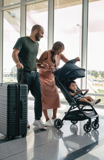 TRVL<sup>™</sup> Lightweight Stroller