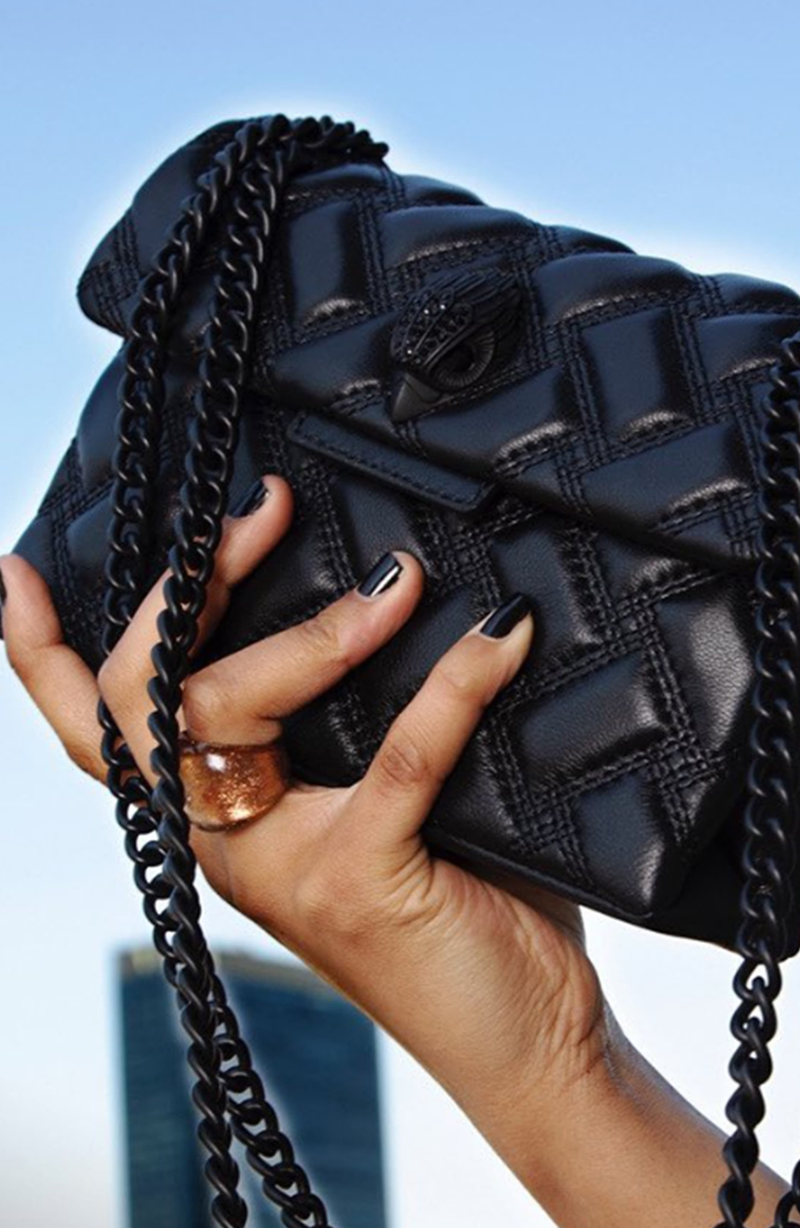  London Kensingtomミニクロスボディバッグ Kurt Geiger London Kensington Leather Mini Crossbody Bag (Women