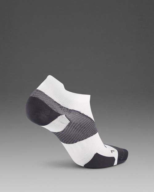 2xu Vectr Ultralight 1/4crew Socks In Gray