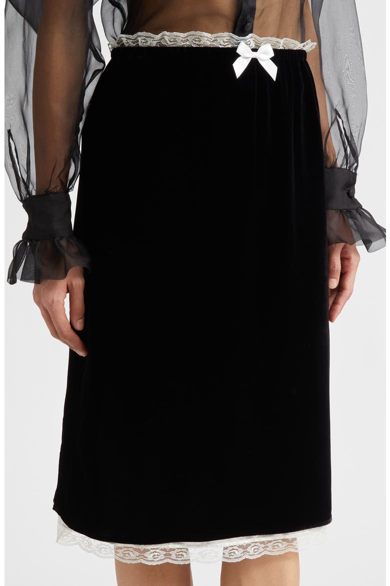 Gender Inclusive Celerie Lace Trim Velvet Slip Skirt, Alternate, color, BLACK