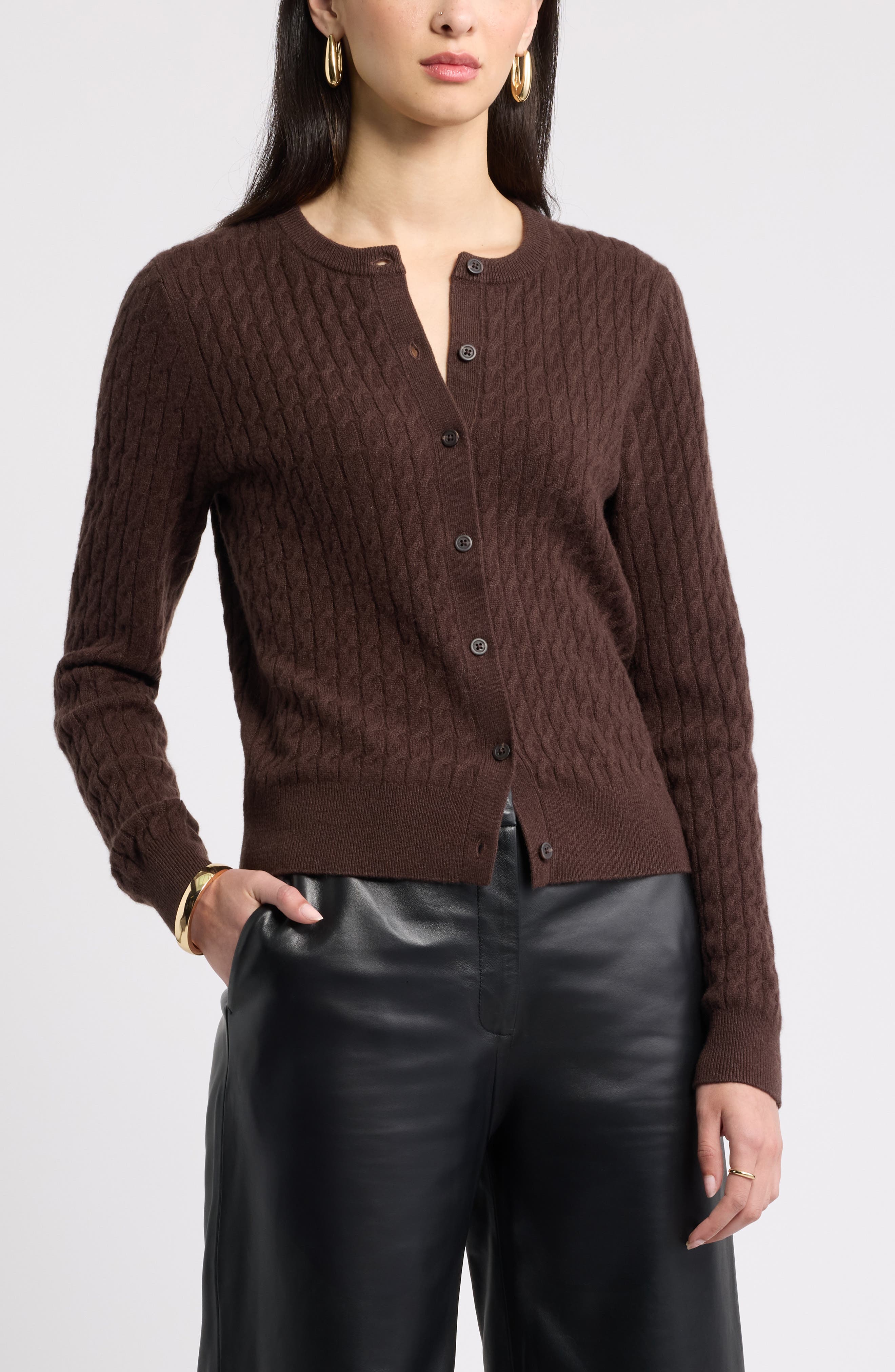 BROWN MOLE