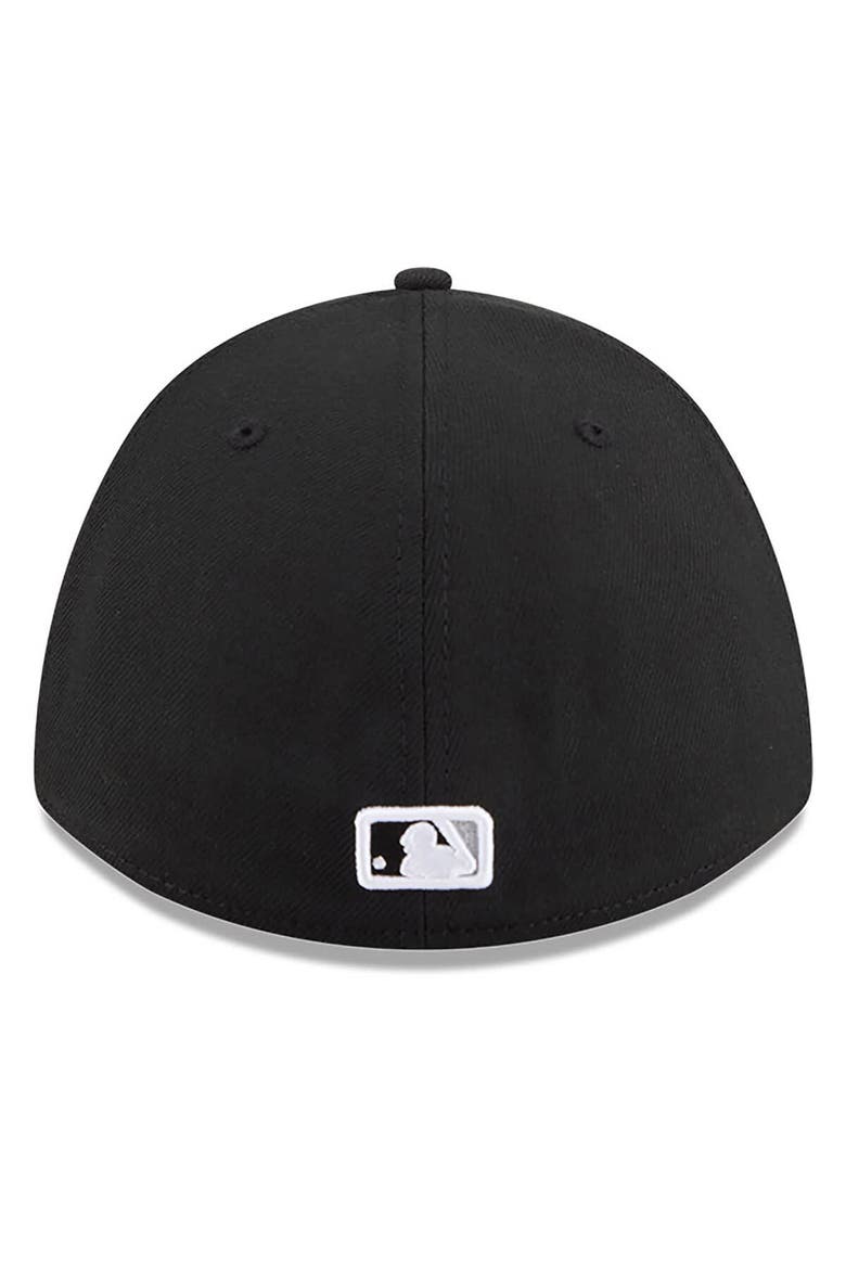 Men's New Era Black Chicago White Sox 2026 Jackie Robinson Day 39THIRTY M-Crown Flex Hat, Alternate, color, Black
