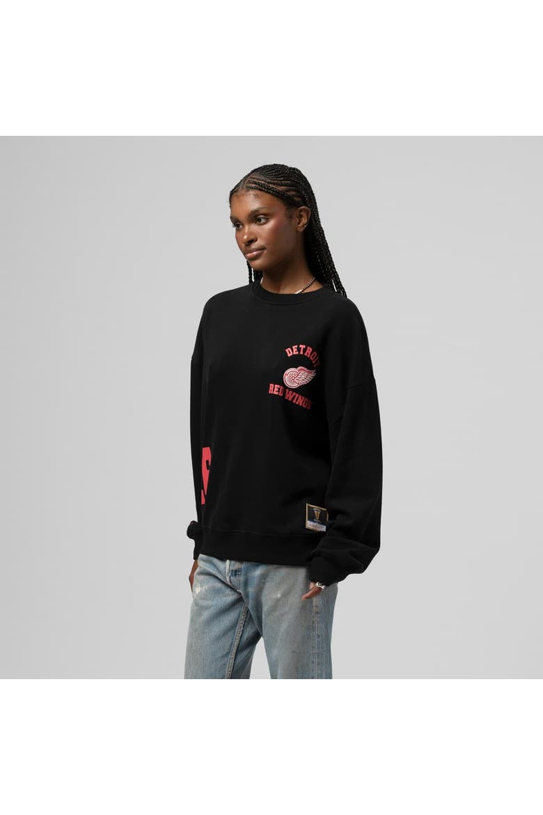 Women's Mitchell & Ness Black Detroit Red Wings Vintage Crewneck Sweatshirt, Main, color, Black