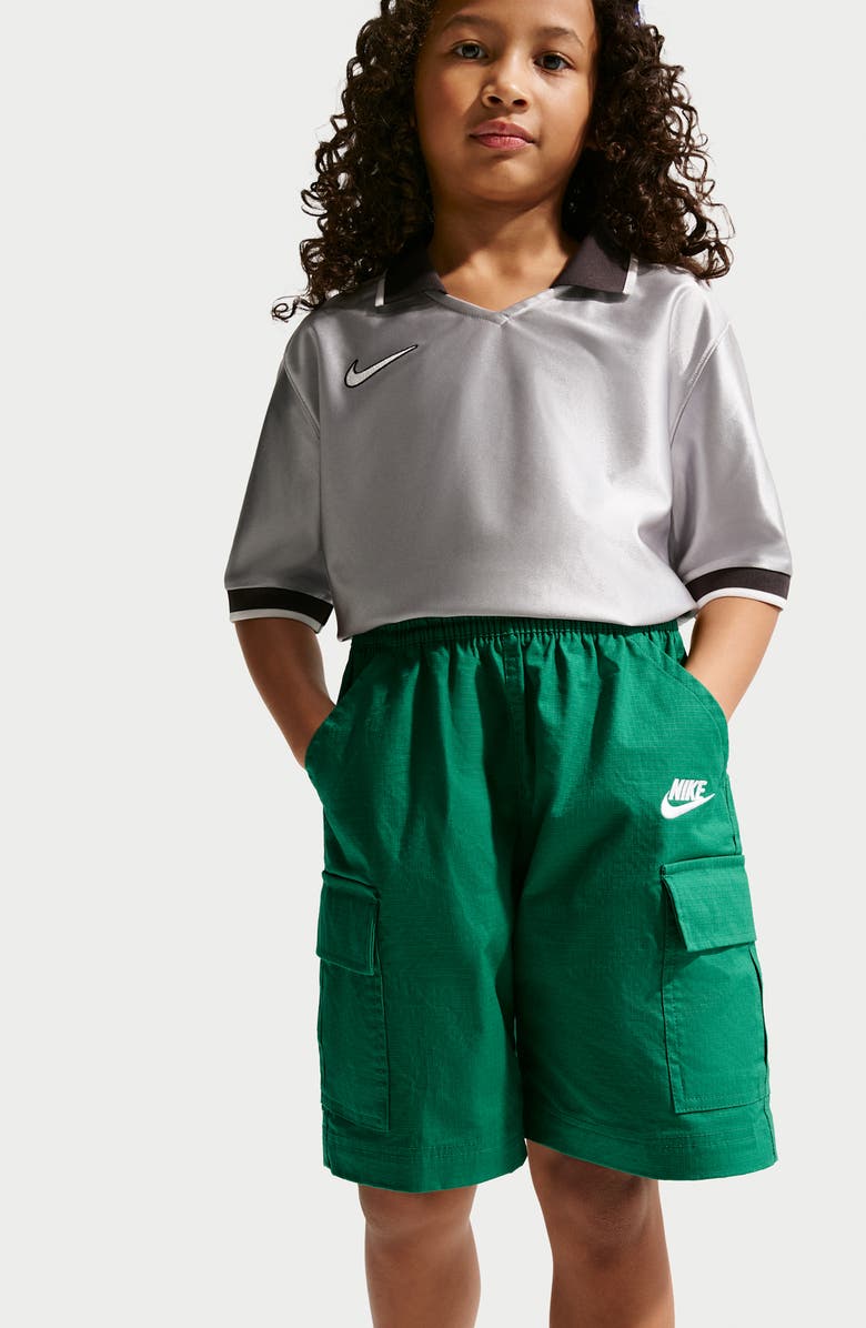 Nike Kids' Sportswear Club Woven Cargo Shorts, Alternate, color, Malachite/ White