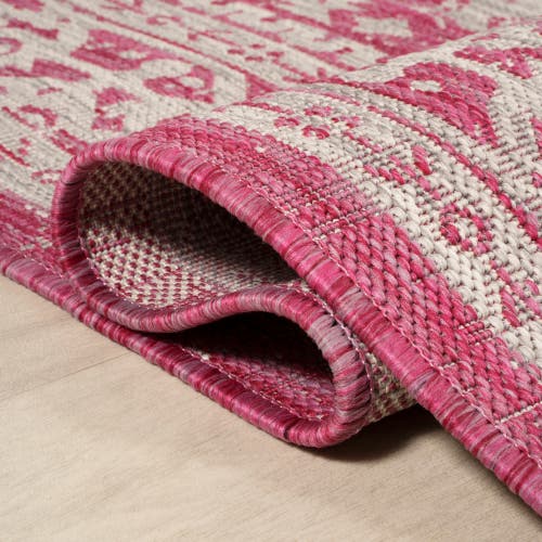 Jonathan Y Sinjuri Medallion Textured Weave Indoor/outdoor Area Rug In Fuchsia/light Gray
