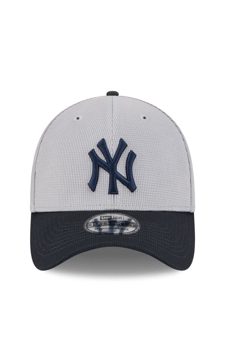 New Era Men's New Era  Gray/Navy New York Yankees 2025 Spring Training 39THIRTY Flex Hat, Alternate, color, 