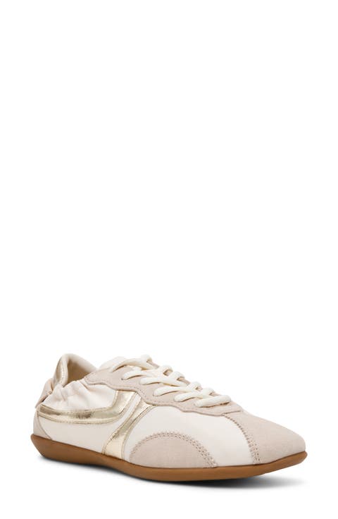 Khaia Sneaker