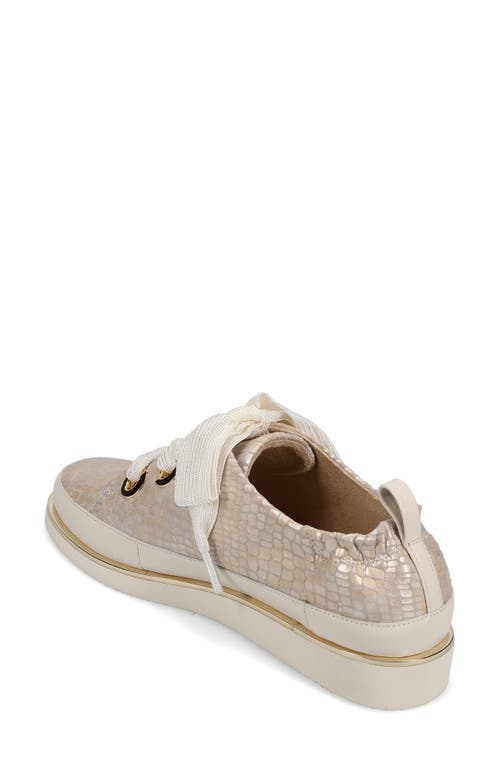 Vaneli Quenda Metallic Sneaker In Champagne
