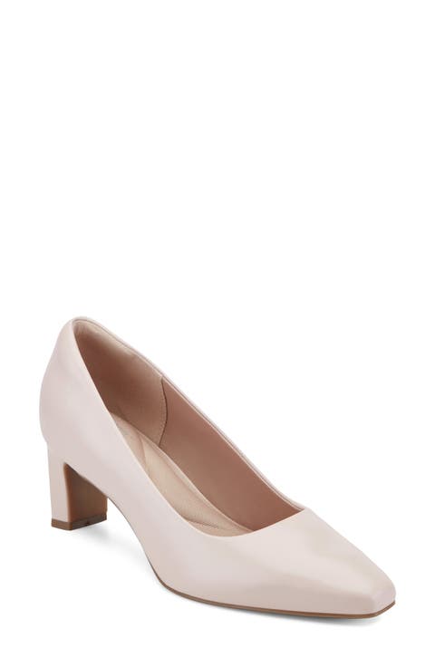 Merida Almond Toe Pump (Women)