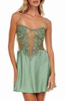 Showstopper Chemise
