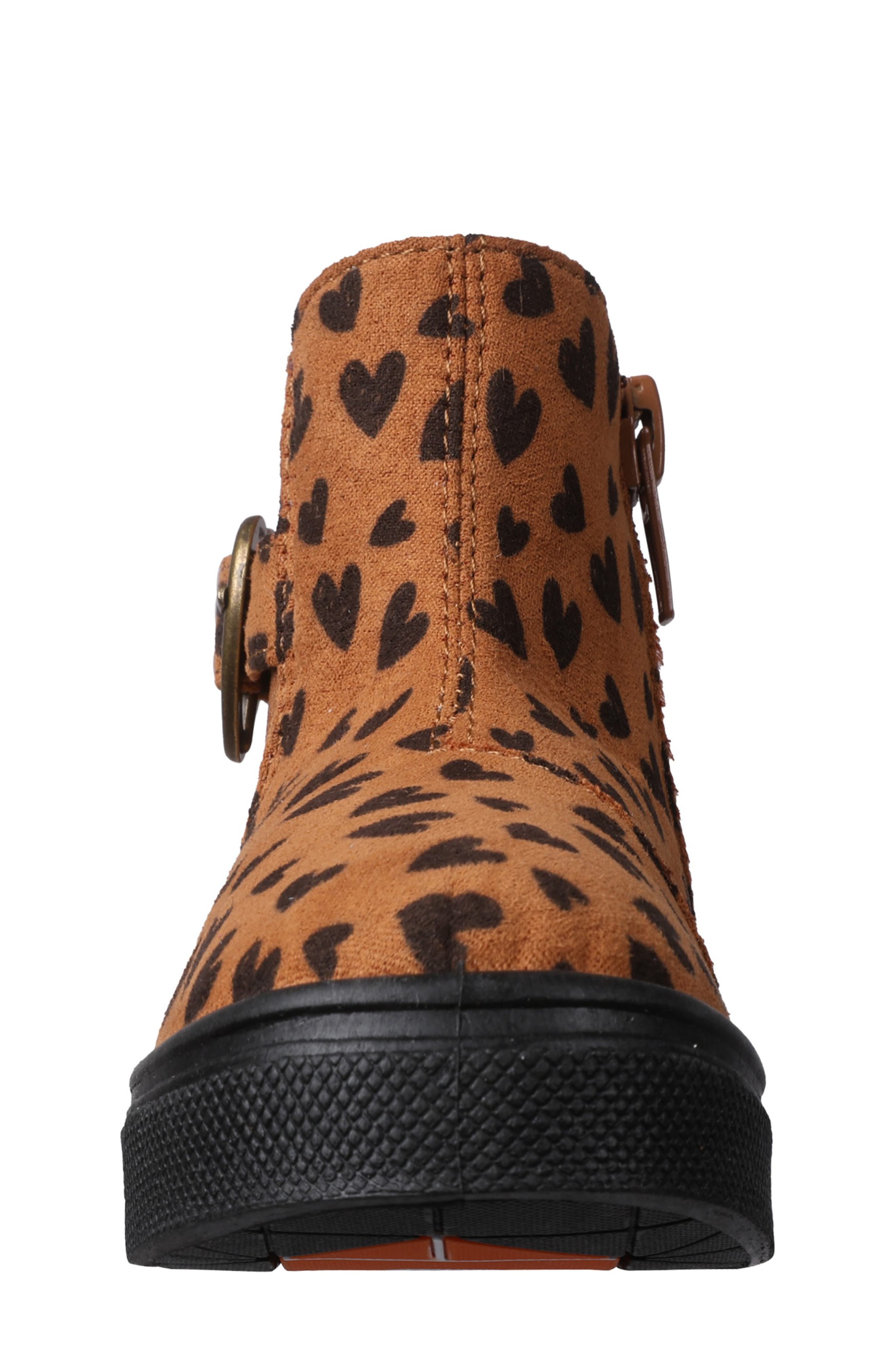 OOMPHIES Kids' Colette Heart Chelsea Boot, Alternate, color, Brown Hearts