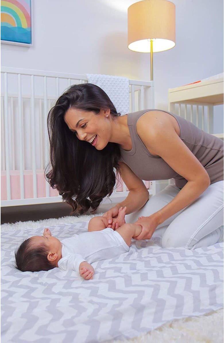 Comfy Cubs Muslin Swaddle Blankets, 4 Pack, Alternate, color, Grey