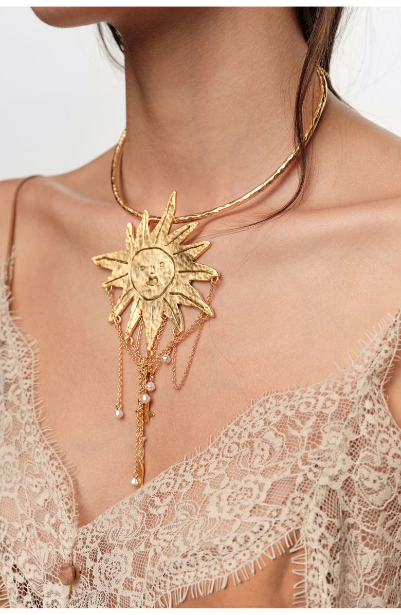 Bimba y Lola Sun And Moon Necklace, Alternate, color, Gold