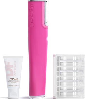 DERMAFLASH LUXE+ Anti-Aging Sonic Dermaplaning + Peach Fuzz