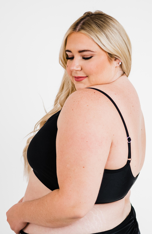 Calypsa Adjustable Strap Swim Bra In Black