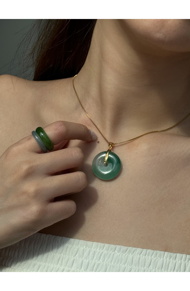 seree Oro Jade Stone Pendant Necklace, Alternate, color, Green