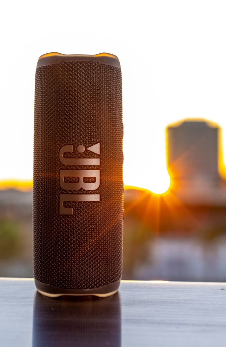 JBL Flip 6 Waterproof Bluetooth<sup>®</sup> Speaker, Alternate, color,