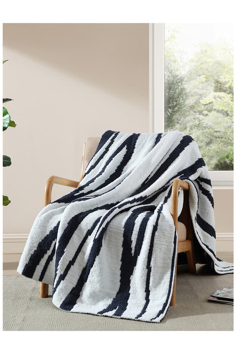 Woodland Throw, Alternate, color, MIDNIGHT