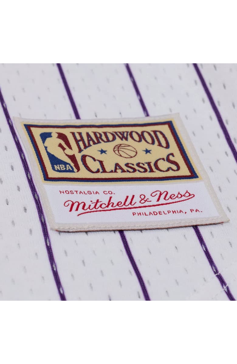 Mitchell & Ness Men's Mitchell & Ness White Los Angeles Lakers Head Coach Pinstripe Mesh Full-Button Baseball Jersey, Alternate, color, White