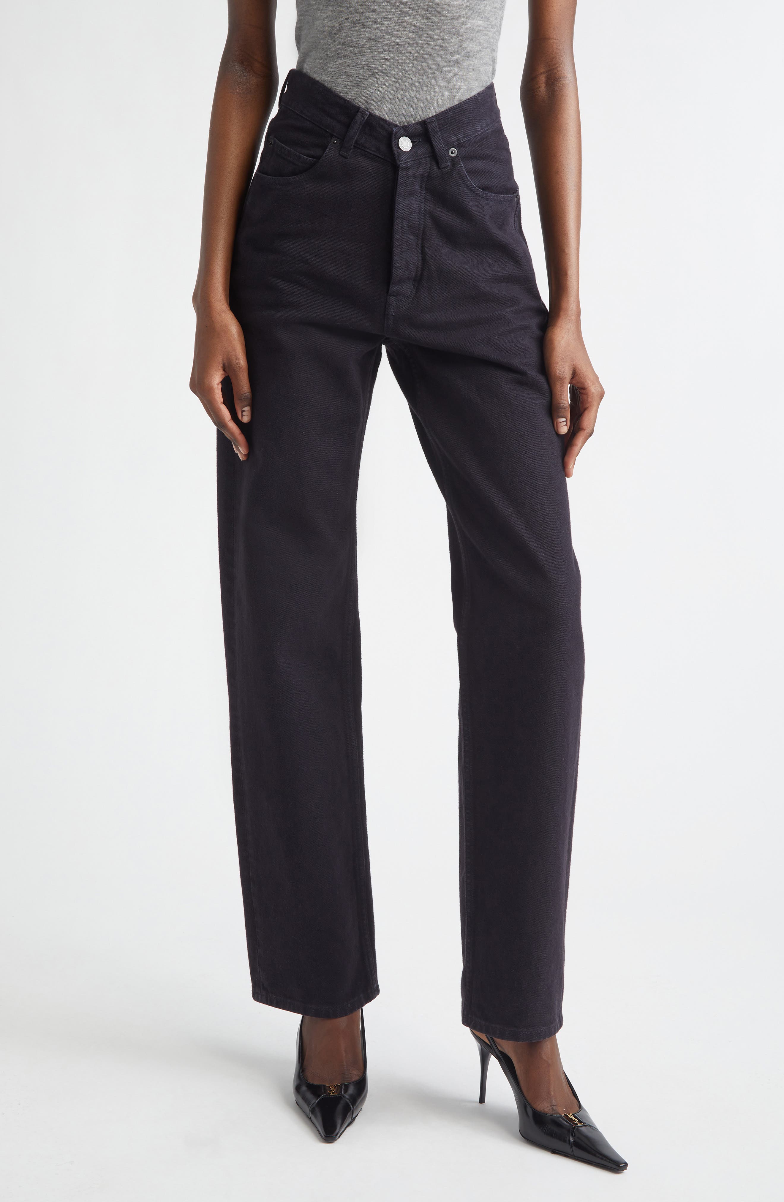 V-Waist Jeans